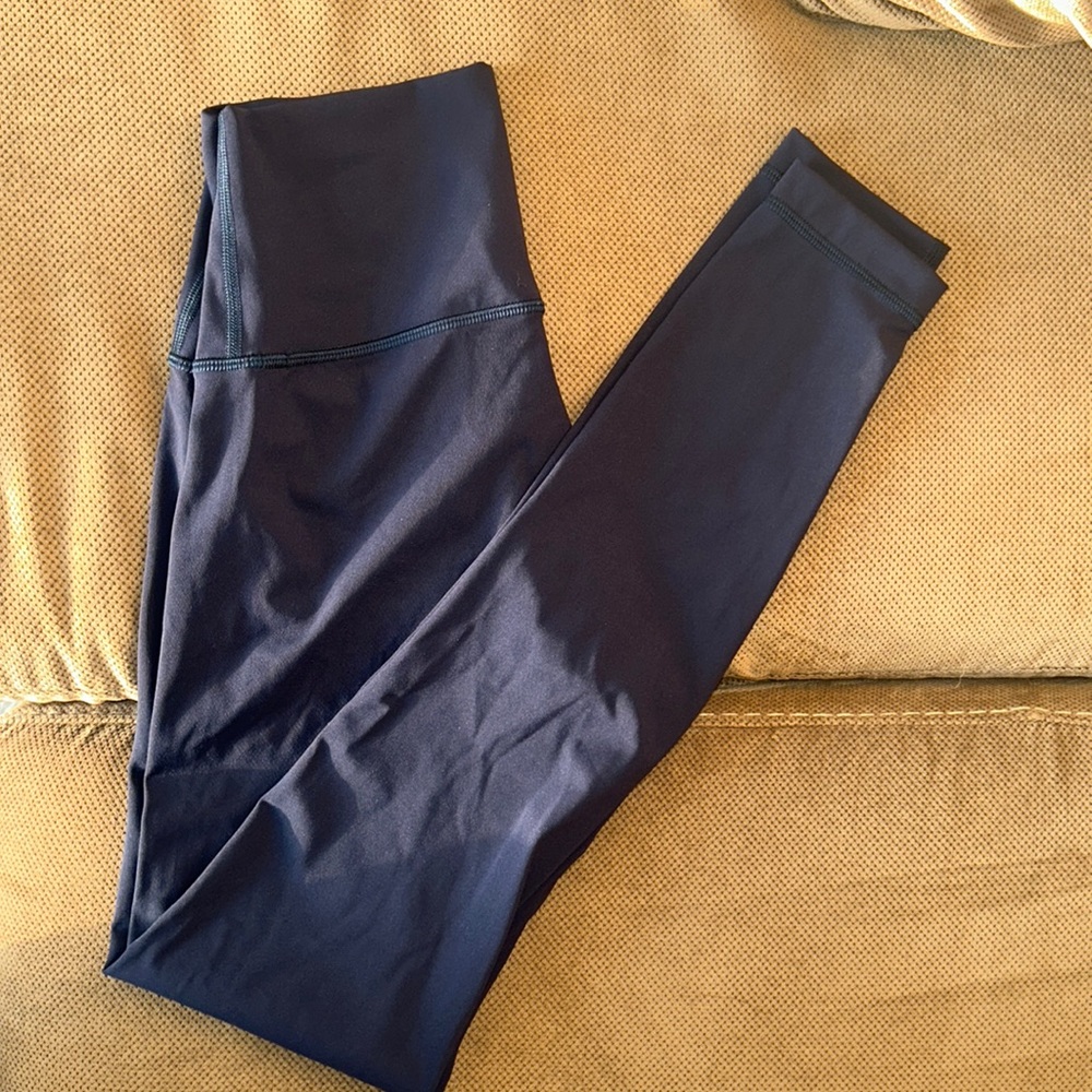 Luluemon wunder under 28”